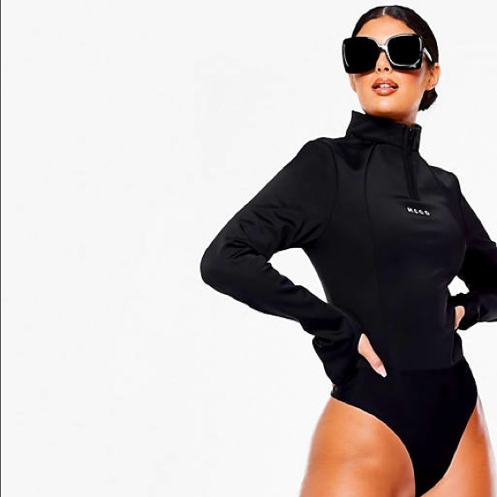 Missguided aprés-ski High neck Partial zip fastening Long sleeves Thumbhole.